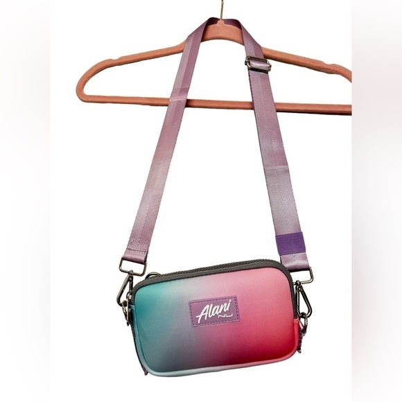 Alani Nu Neoprene Belt Bag - Picture 3 of 4